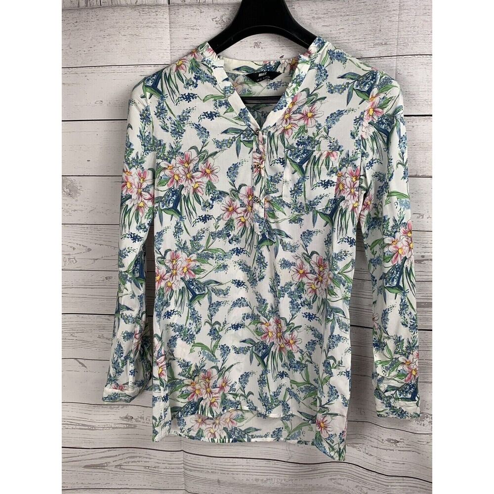 Max Womens Top Tunic‎ Size small with silver accents shirt